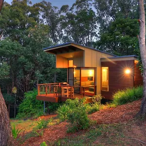 montville-oceanview-cottages.queenslandhotels.net/